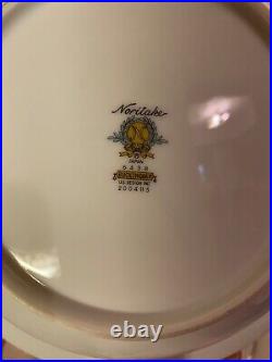 33 Pc Noritake Buckingham Gold China