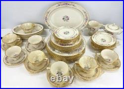 53 Pieces Lenox Cinderella V308 Fluted Edge Gold Trim Service For 8