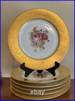 8 Turn-Teplitz Porcelain-Union 10 3/4 Gold Encrusted Dinner Plates 1921-27 8 Turn-Teplitz Porcelain-Union 10 3/4 Gold Encrusted Dinner Plates 1921-27