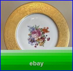 8 Turn-Teplitz Porcelain-Union 10 3/4 Gold Encrusted Dinner Plates 1921-27 8 Turn-Teplitz Porcelain-Union 10 3/4 Gold Encrusted Dinner Plates 1921-27