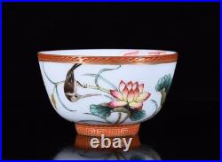 A Pair Chinese Famille Rose Gilded Porcelain Hand Painted Flower and Bird Cups