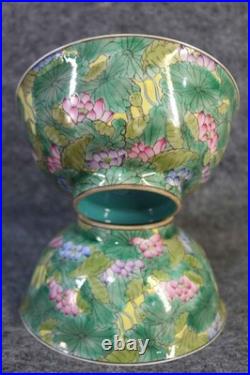 A Pair Chinese Pastel Porcelain Gilded Hand Painted Lotus Pattern Bowls 8565