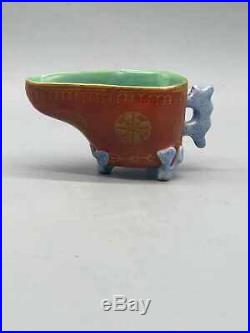 A coral red cup with golden flowers chinese-jiaqing -18th