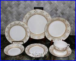 Amazing Imperial China Amhurst Pattern Service for 12 Warranted 22K Gold Amazing Imperial China Amhurst Pattern Service for 12 Warranted 22K Gold