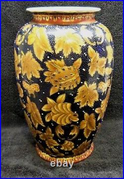 Antique Stunningly Gorgeous Chinese Porcelain 12 Vase Gold Moriage Leaves