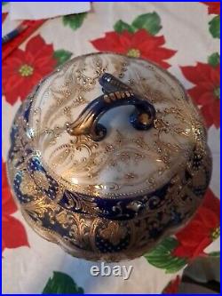 Beautiful Antique Nippon 8 Jar With Heavy Gold Gilt Beautiful Antique Nippon 8 Jar With Heavy Gold Gilt