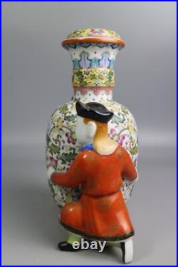 Beautiful Chinese famille rose porcelain Two people embracing gilded vase