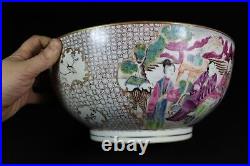 Beautiful Chinese gilded rose medallion porcelain bowl