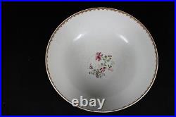 Beautiful Chinese gilded rose medallion porcelain bowl