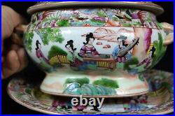 Beautiful Chinese gilded rose medallion porcelain tureen