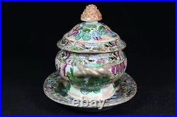 Beautiful Chinese gilded rose medallion porcelain tureen