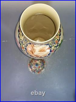 Beautiful chinese porcelain gilded rose medallion of pot