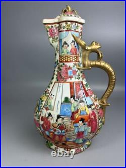 Beautiful chinese porcelain gilded rose medallion of teapot Beautiful chinese porcelain gilded rose medallion of teapot