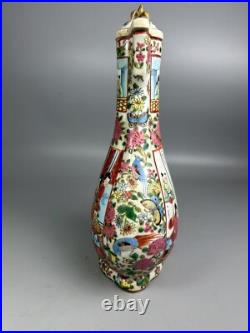 Beautiful chinese porcelain gilded rose medallion of teapot Beautiful chinese porcelain gilded rose medallion of teapot