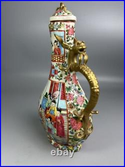 Beautiful chinese porcelain gilded rose medallion of teapot Beautiful chinese porcelain gilded rose medallion of teapot