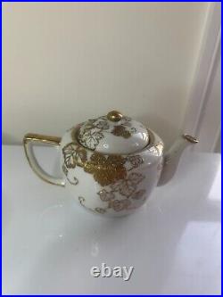 Bone china Nippon gold leaf 13 Piece China Tea Set