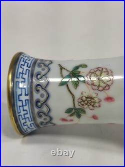 C Beautiful Chinese Qing dynasty famille rose porcelain gilded vase H18.5CM