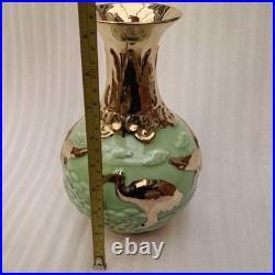 China Old Porcelain green glazed Gold color relief pine crane patterned vase