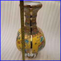China Old Porcelain yellow Enamel Golden hexagonal flower and bird pattern Vase