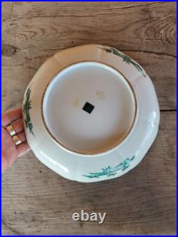 Chinese Porcelain 9.5 Dia Yellow Bird Bonsai Tree Flowers Vivid Decorator Plate