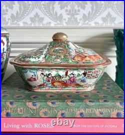 Chinese Rose Medallion Tureen Porcelain Chinoiserie Floral Gold Gilt Chinese Rose Medallion Tureen Porcelain Chinoiserie Floral Gold Gilt