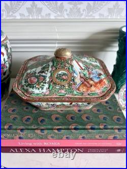 Chinese Rose Medallion Tureen Porcelain Chinoiserie Floral Gold Gilt Chinese Rose Medallion Tureen Porcelain Chinoiserie Floral Gold Gilt