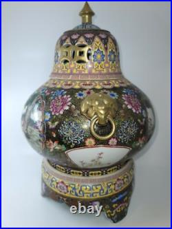 Collectible Chinese Famille Rose & Gold Gilted Porcelain Statue