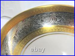 DW Porzellan Karlsbader Wertarbeit Germany 2 Rare Gold Cream SoupBowls/Plate VGC
