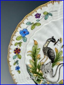 EXCELLENT HEREND ANTIQUE Swan 8.25 Raised Bird Plate with Gold Edging Amazing
