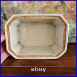 FABULOUS Vintage Porcelain Rose Canton Lidded Box with Acorn Finial Reds/Golds