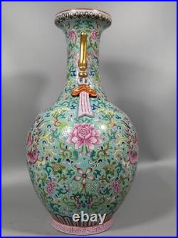 Fine Chinese Qing Dynasty Qianlong Porcelain Famille Rose Gilded Vase Z Fine Chinese Qing Dynasty Qianlong Porcelain Famille Rose Gilded Vase Z