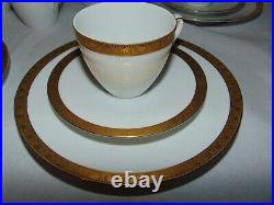 Gold Encrusted Porcelain Luncheon Teaset 3331 Set German Hutschenreuther