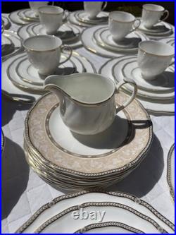 HUGE 76 Piece Lot Set Wedgwood Crown Gold 24k Dinnerware China Settings Plates