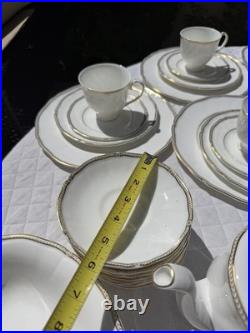 HUGE 76 Piece Lot Set Wedgwood Crown Gold 24k Dinnerware China Settings Plates