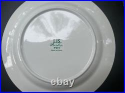Hutschenreuther Bavaria Laurel Gold Rim Fine China 45 Piece Set