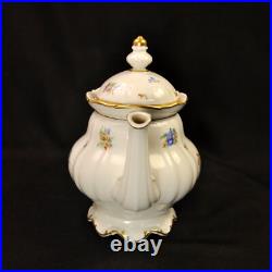 Hutschenreuther Coffee Pot 40 Oz Floral wGold 1939-1964 The Mayfair White #7619 Hutschenreuther Coffee Pot 40 Oz Floral wGold 1939-1964 The Mayfair White #7619