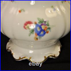 Hutschenreuther Coffee Pot 40 Oz Floral wGold 1939-1964 The Mayfair White #7619 Hutschenreuther Coffee Pot 40 Oz Floral wGold 1939-1964 The Mayfair White #7619