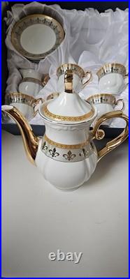 Italian Design Porcelain Fine China Tea Set Gold Fleur-De-Lis Design 14 Piece