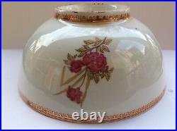 LARGE CHINESE ANTIQUE EXPORT PORCELAIN BOWL With GOLD DESIGNED RIM, 10