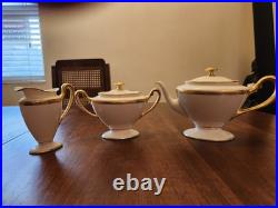 LENOX Flawless China Tuxedo Pattern 60 Pieces