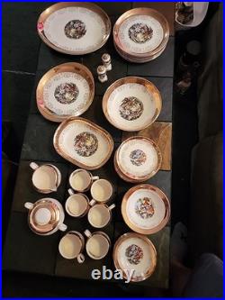 LOT OF 44 VINTAGE CREST-O-GOLD 22k SABIN antique China Set Beautiful WithShakers LOT OF 44 VINTAGE CREST-O-GOLD 22k SABIN antique China Set Beautiful WithShakers