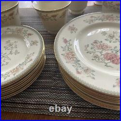 Minton Bone China JASMINE Service for Eight 40 Piece Set