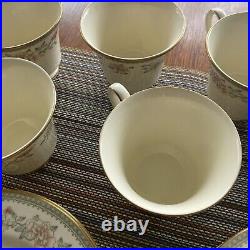 Minton Bone China JASMINE Service for Eight 40 Piece Set