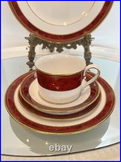 New SPODE Bone China England Gold Decor BORDEAUX #Y8594 5 Pieces Place Settings
