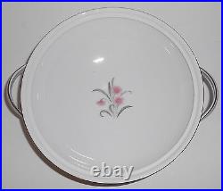 Noritake Porcelain China 5442 Regina withPlatinum Covered Vegetable