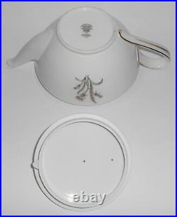 Noritake Porcelain China 5523 Lynne withGold Teapot