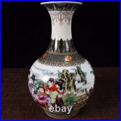 Old Chinese Porcelain Color Painted Twelve Golden Hairpins Pattern Vase Old Chinese Porcelain Color Painted Twelve Golden Hairpins Pattern Vase