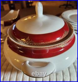 Pegasus China Set, Red And Gold, 50 Pc