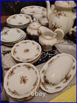 Porcelain Johann Haviland Tea Set for 4 People. Decorative Fine China Gold Trim