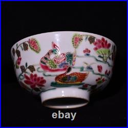 Qing famille rose porcelain bowl with gold-painted flower and bird patterns Qing famille rose porcelain bowl with gold-painted flower and bird patterns
